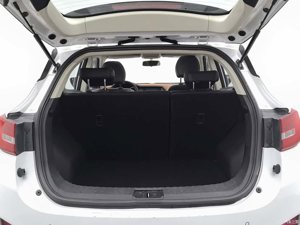 Zotye T300, 2018 16