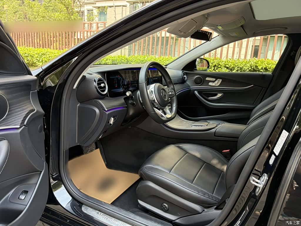 Mercedes-Benz E-Class, 2020 12