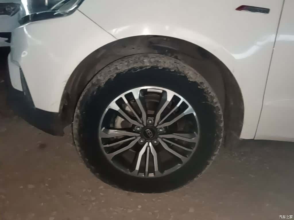 Geely X6, 2018 23