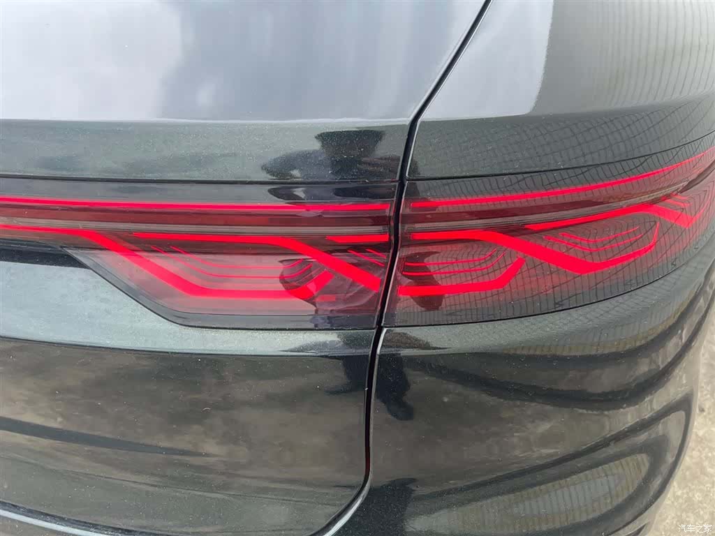 BYD Han, 2022 21