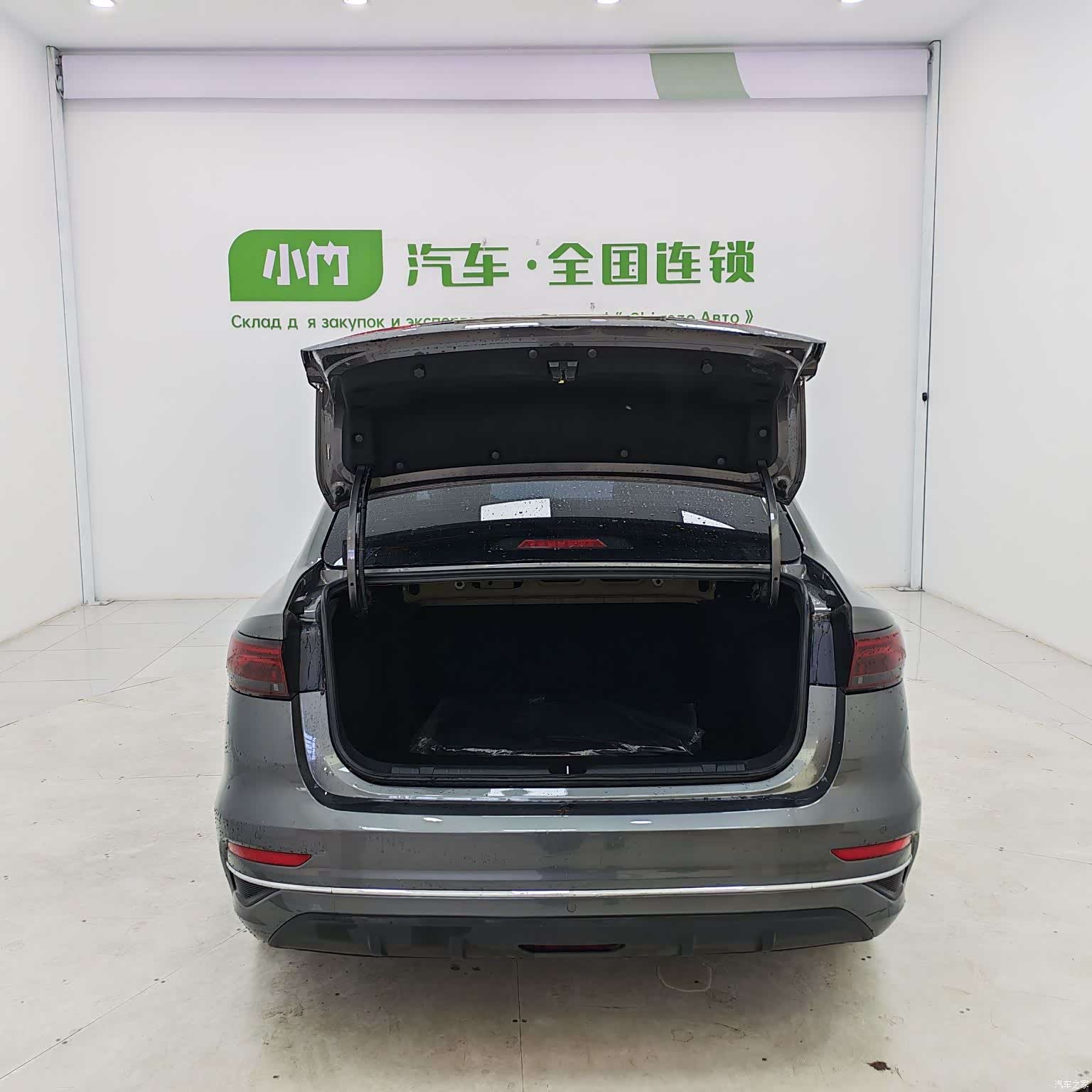 Geely Emgrand, 2022 17
