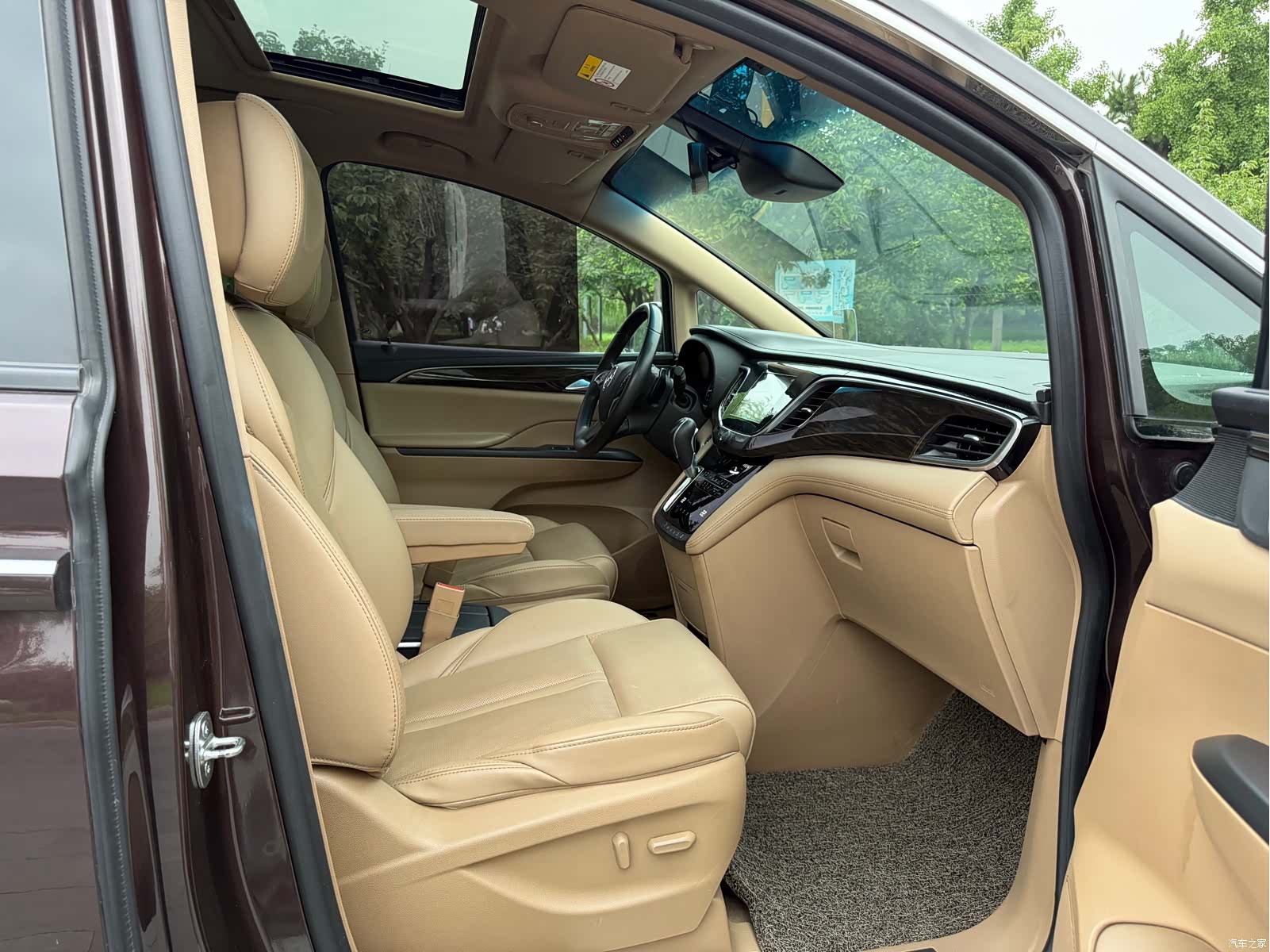 Buick GL8, 2019 20