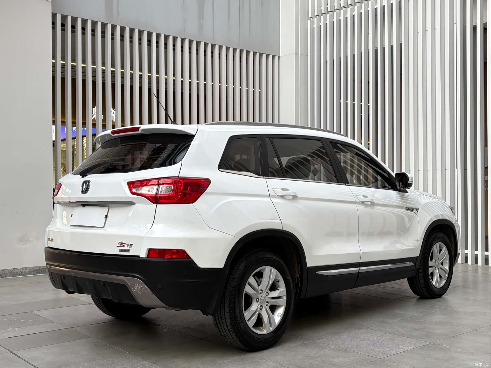 Changan CS75, 2016 14