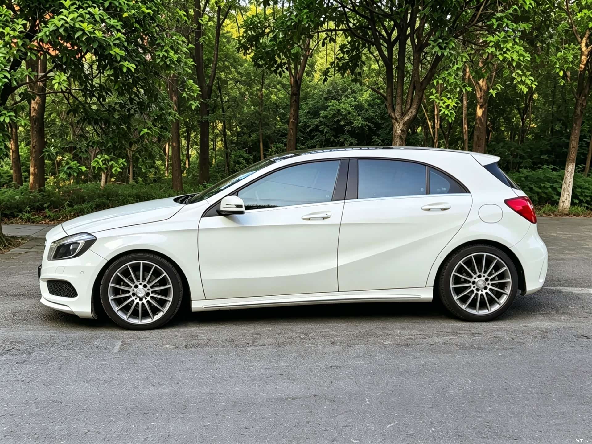 Mercedes-Benz A-Class, 2016 3