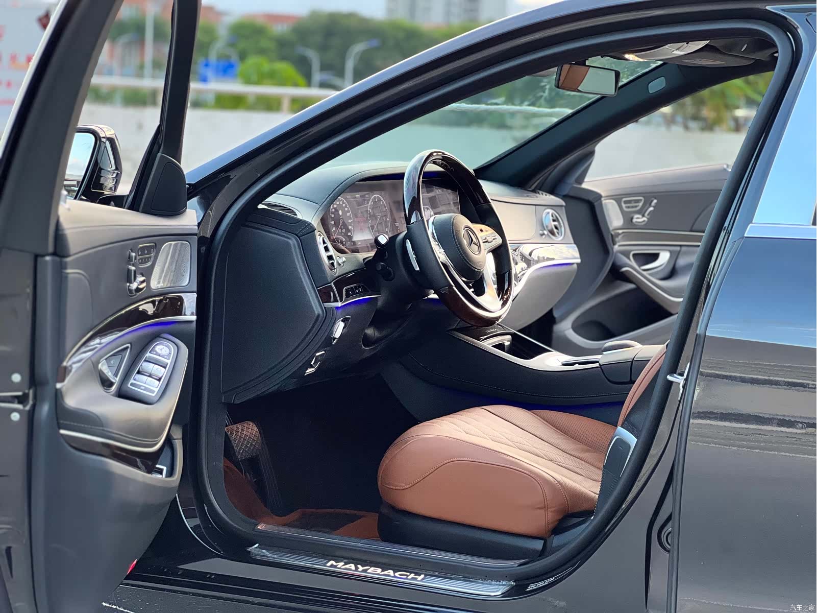 Maybach S-Class, 2020 4