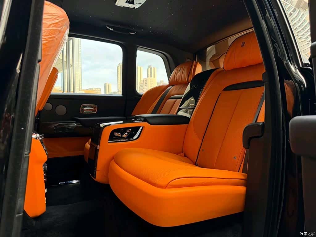 Rolls-Royce Cullinan, 2024 20