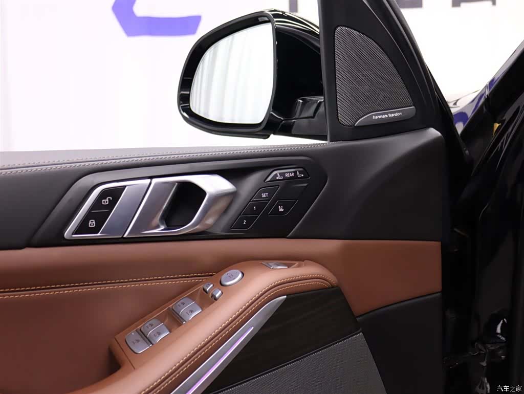 BMW X7, 2023 6