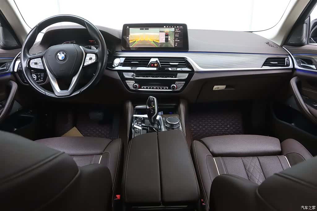 BMW 5 Series, 2022 27