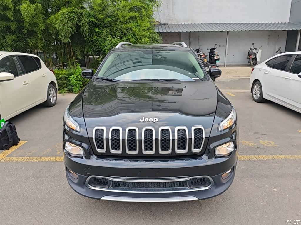 Jeep Cherokee, 2018 3