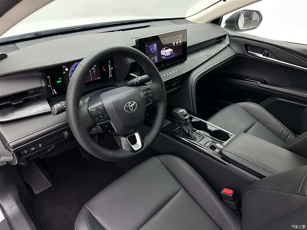Toyota Camry, 2024 16