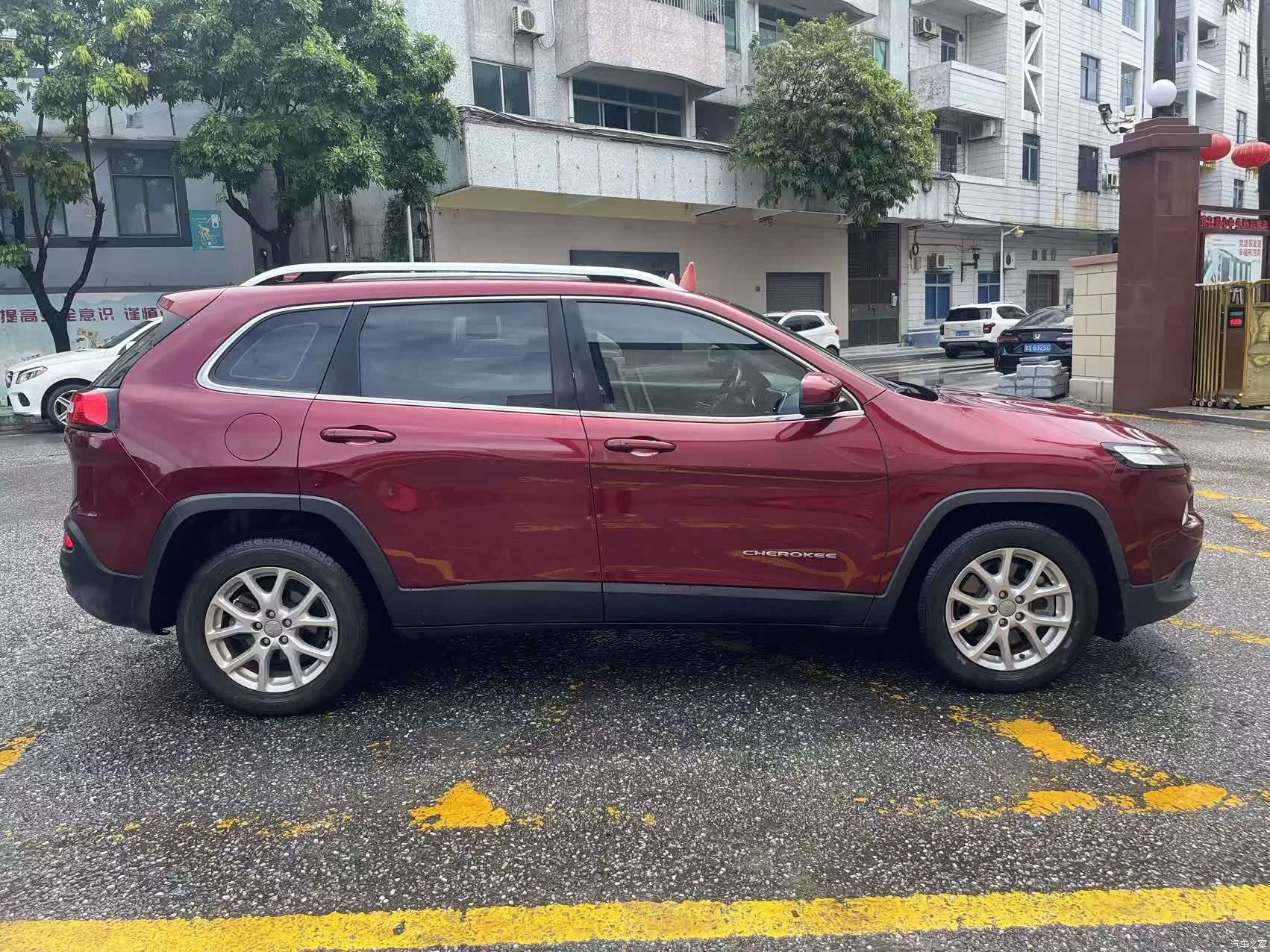 Jeep Cherokee, 2017 4
