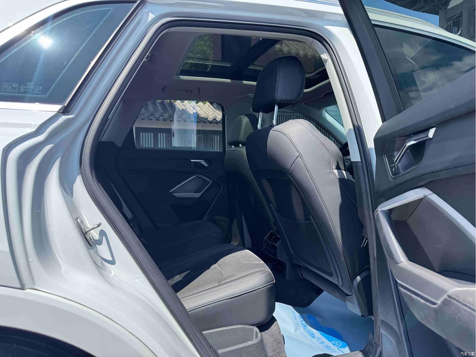 Audi Q3, 2022 9