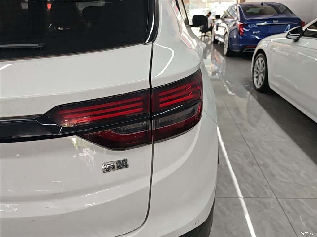 Geely Coolray, 2023 8