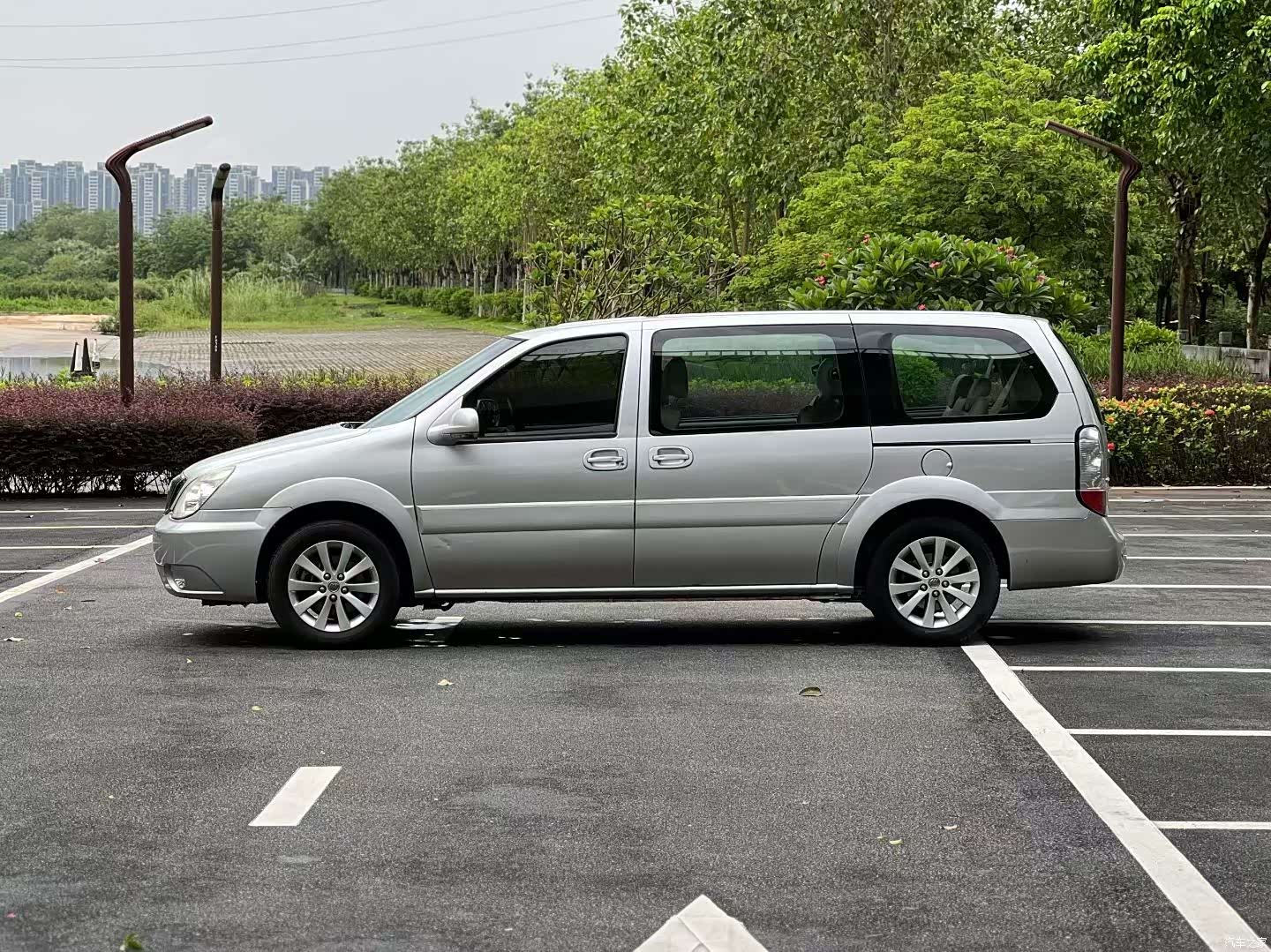 Buick GL8, 2013 все фото
