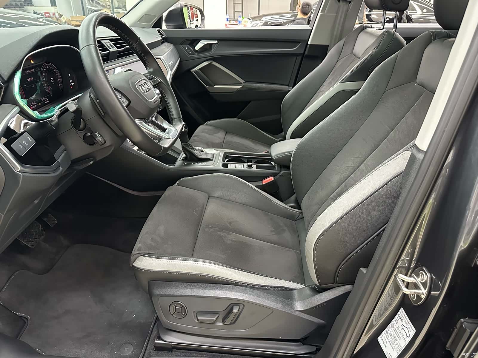 Audi Q3, 2022 7