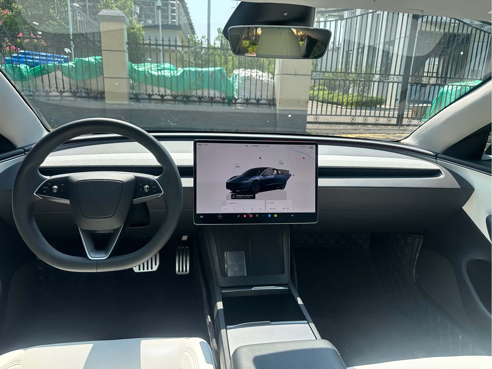 Tesla Model 3, 2025 8