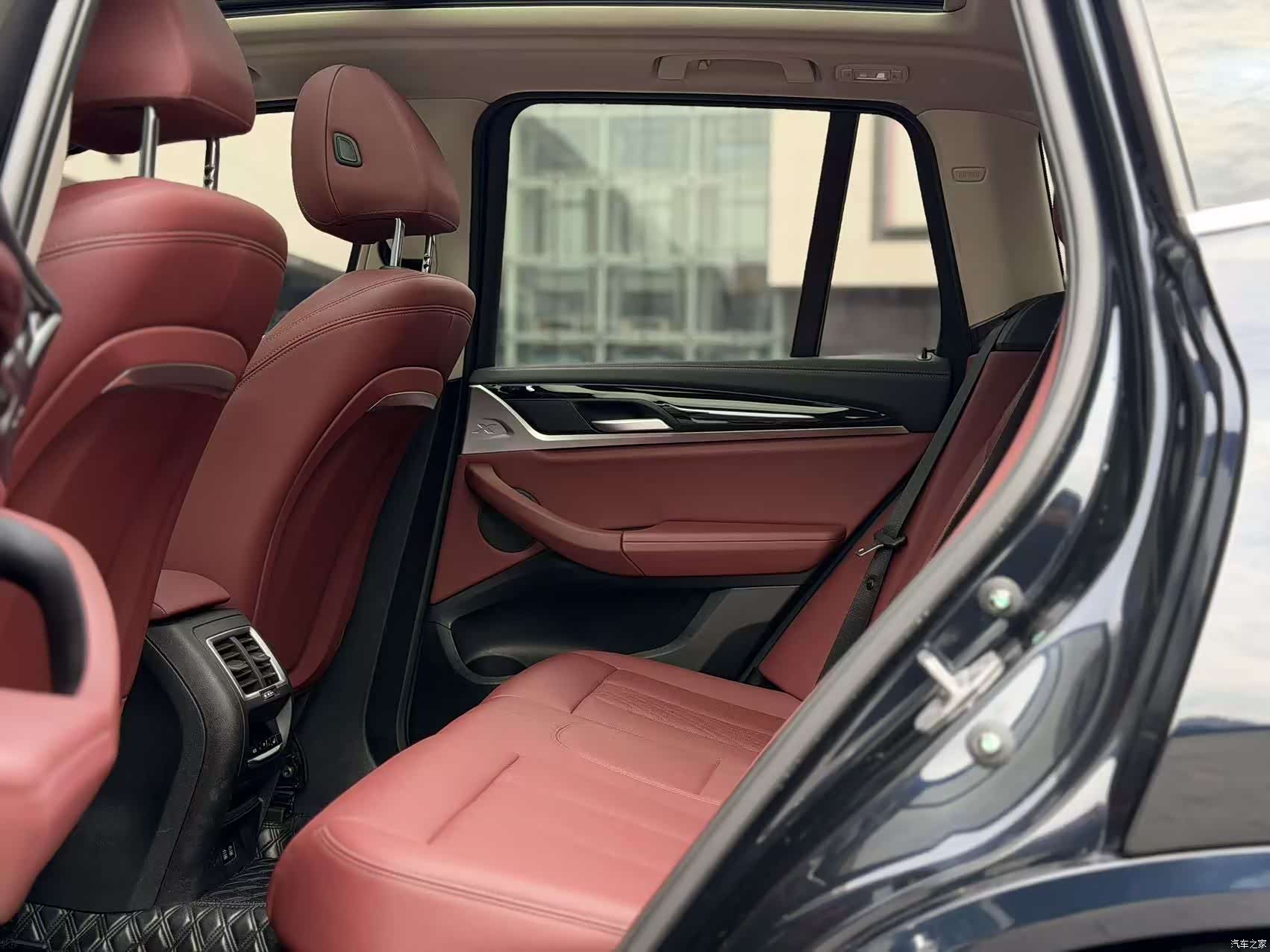 BMW X3, 2023 все фото