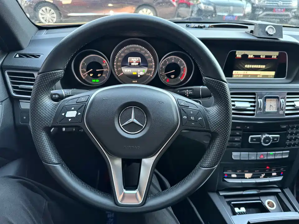 Mercedes-Benz E-class Mercedes-Benz E-class