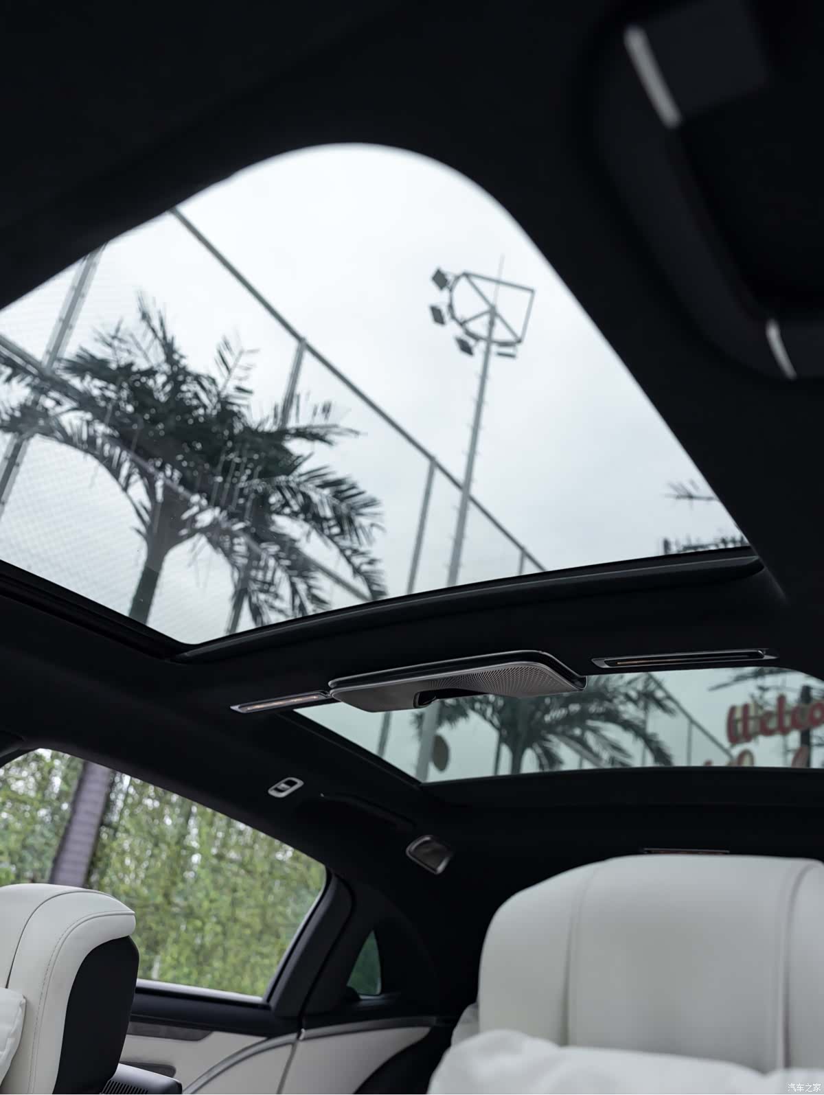 Maybach S-Class, 2023 19