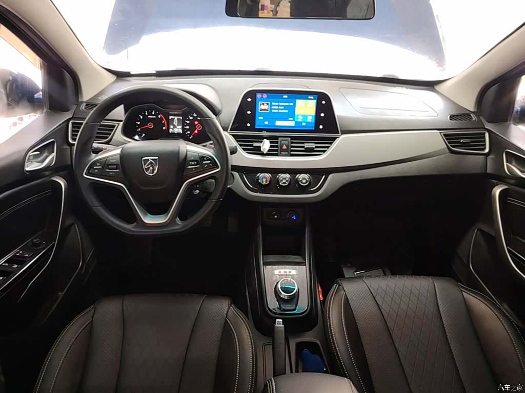 Wuling 310W, 2021 10