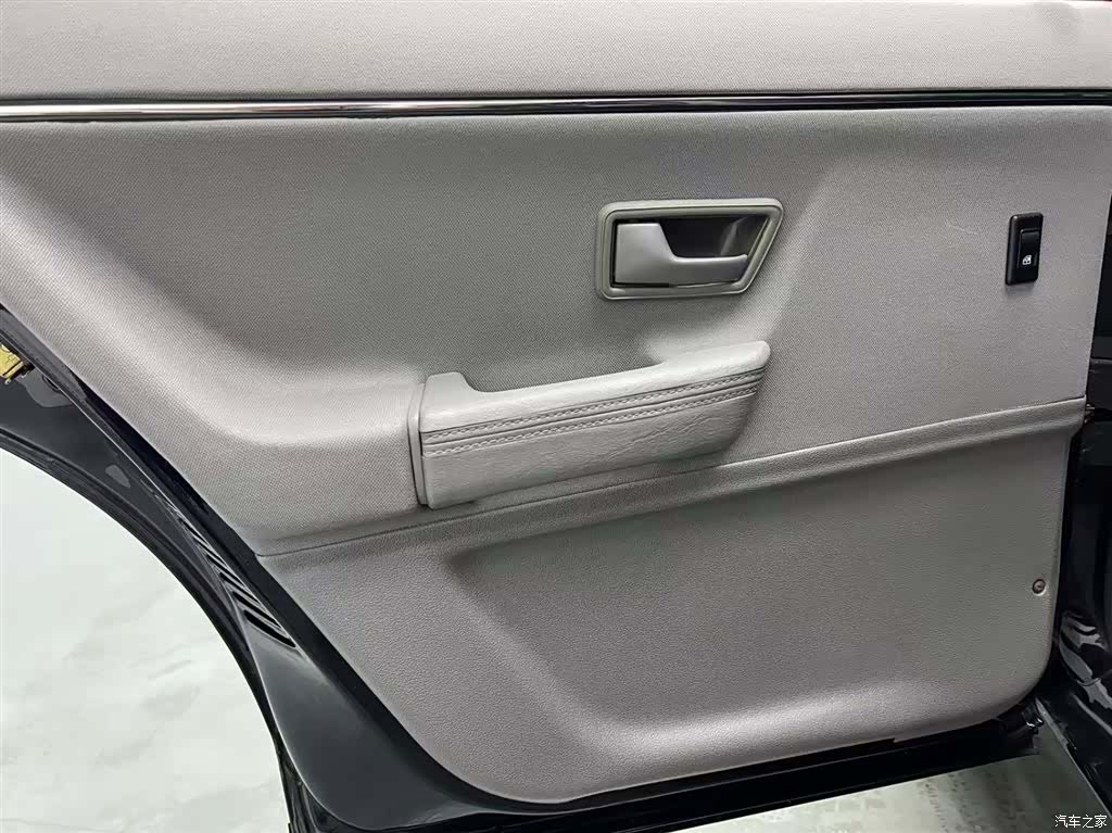 Volkswagen Santana, 2012 11