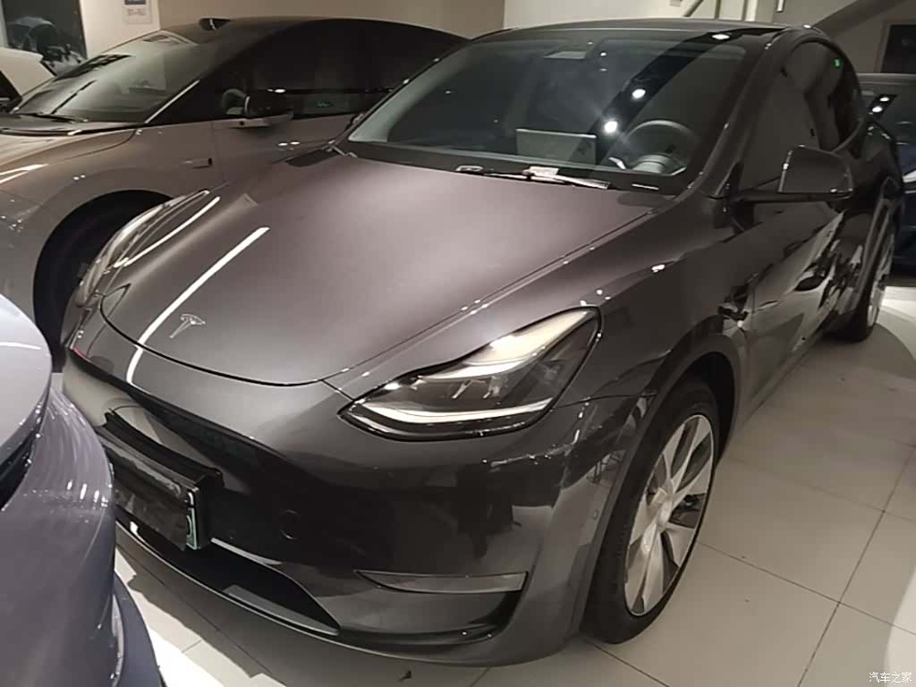 Tesla Model Y, 2021 2