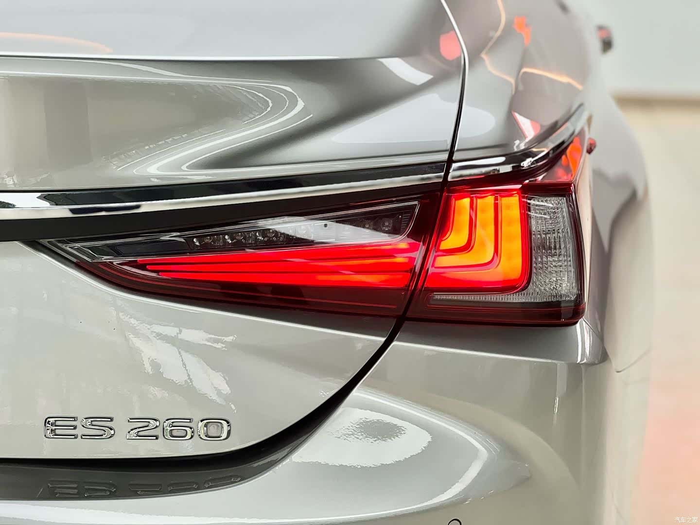 Lexus ES, 2023 18