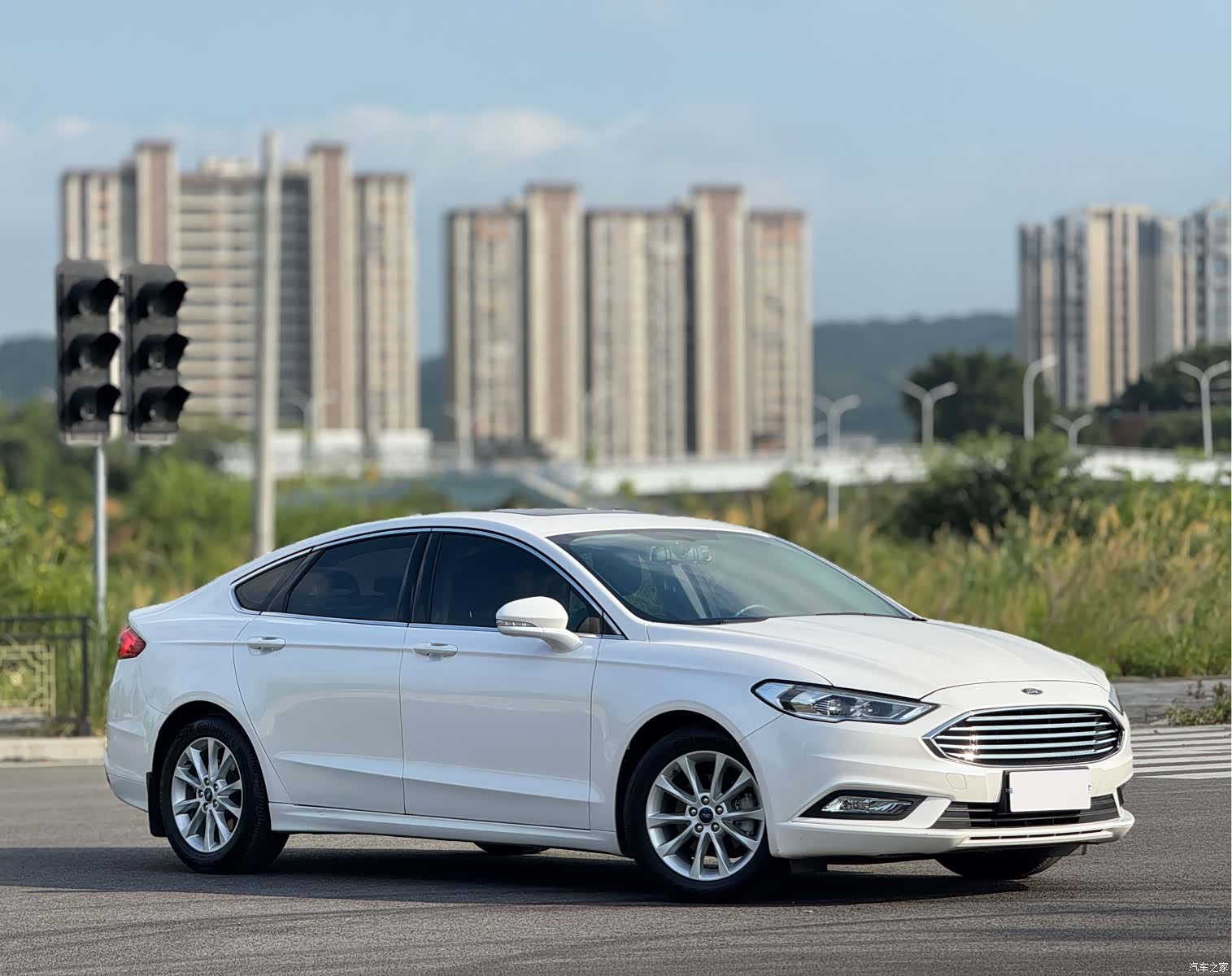 Ford Mondeo, 2018 3