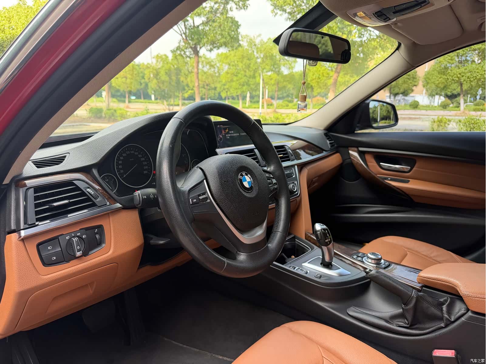 BMW 3 Series, 2013 все фото