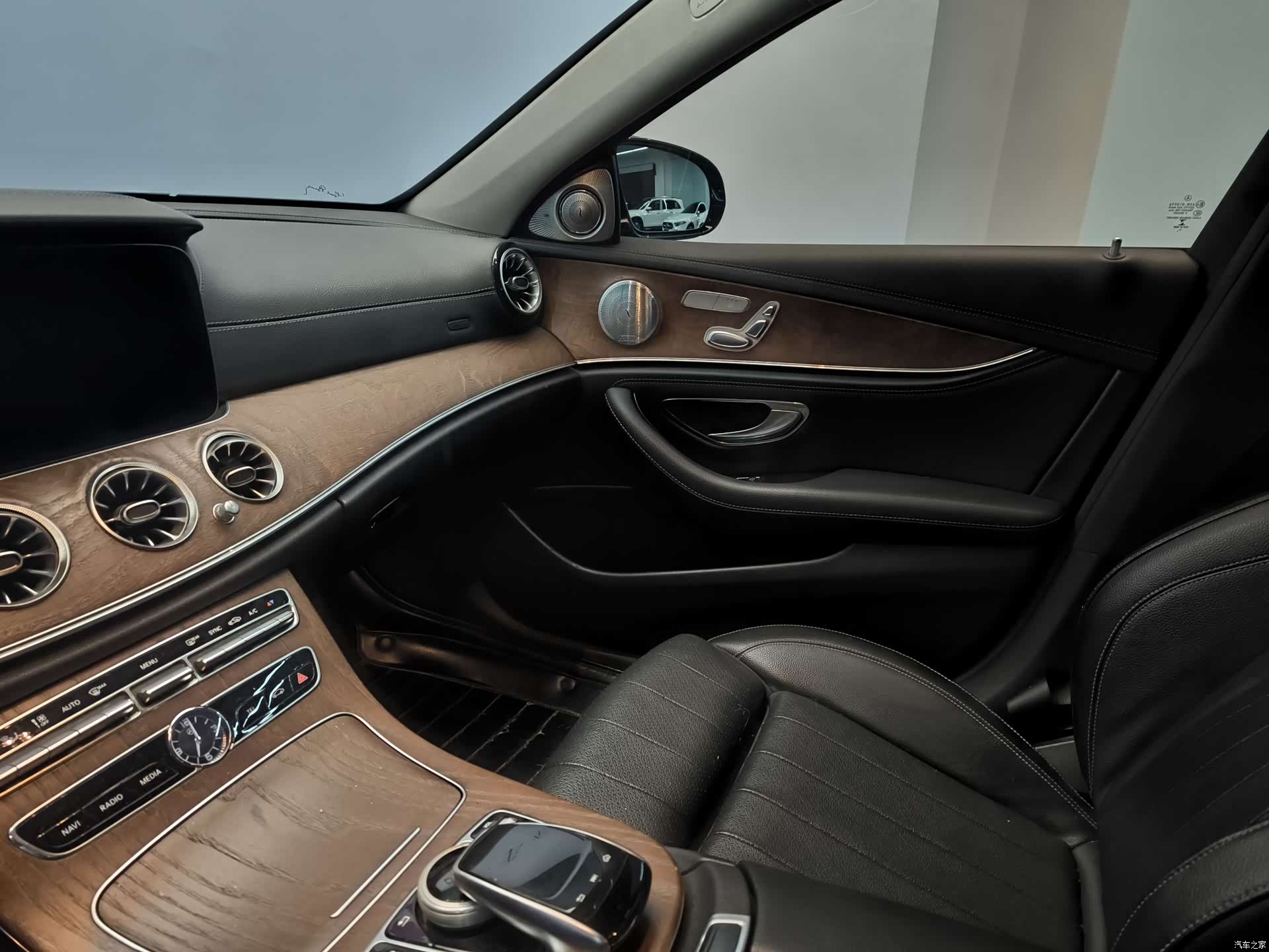 Mercedes-Benz E-Class, 2018 14