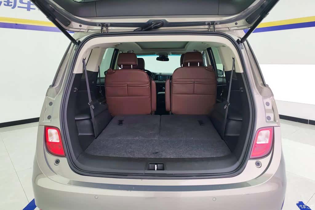 Buick GL6, 2020 4