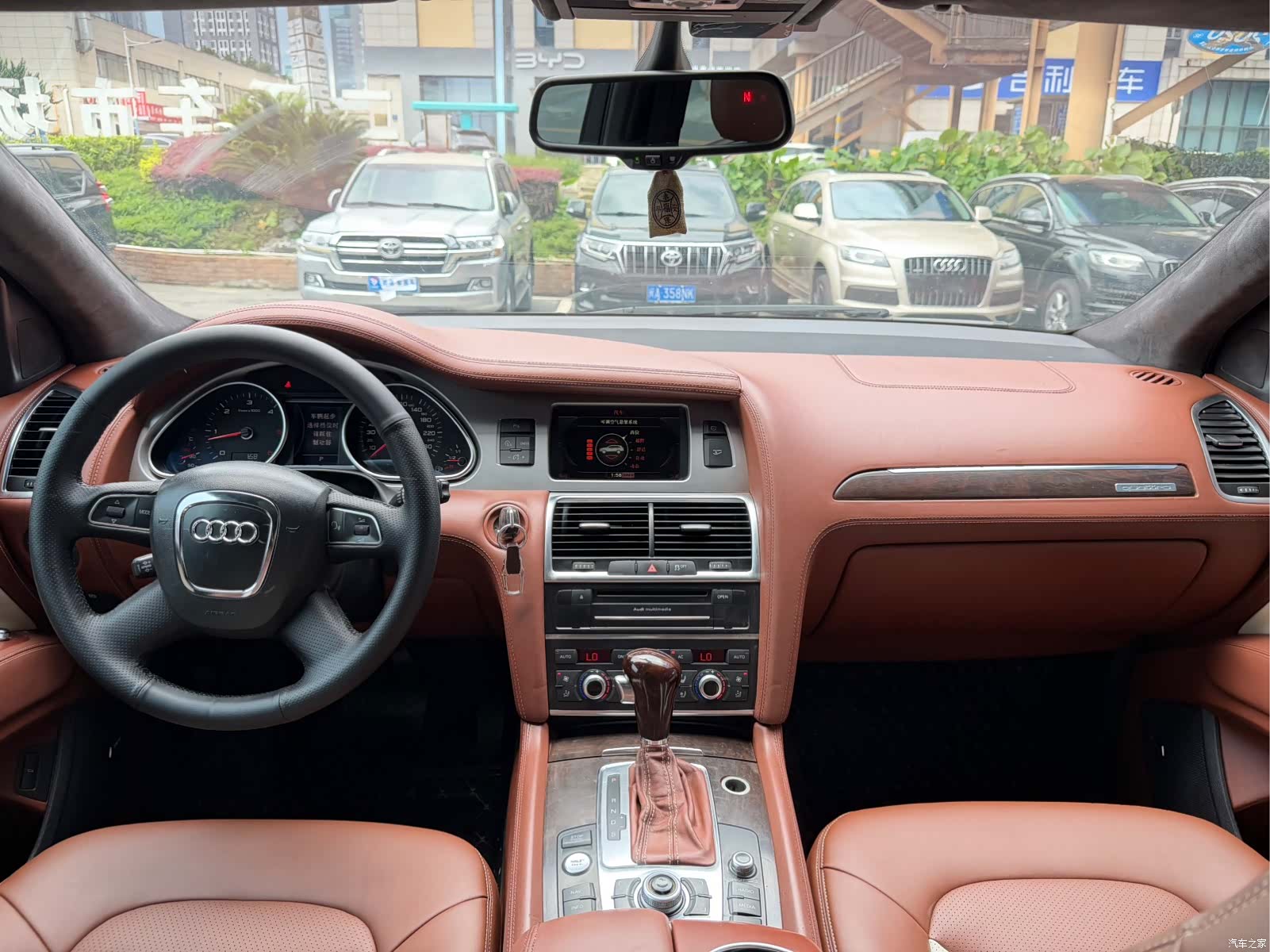 Audi Q7, 2012 все фото