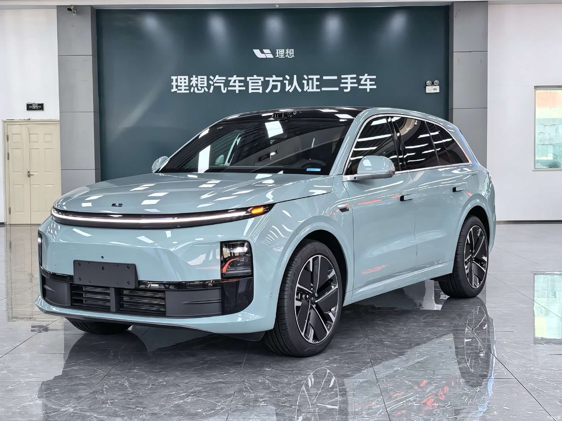 Li Auto L6, 2025 1