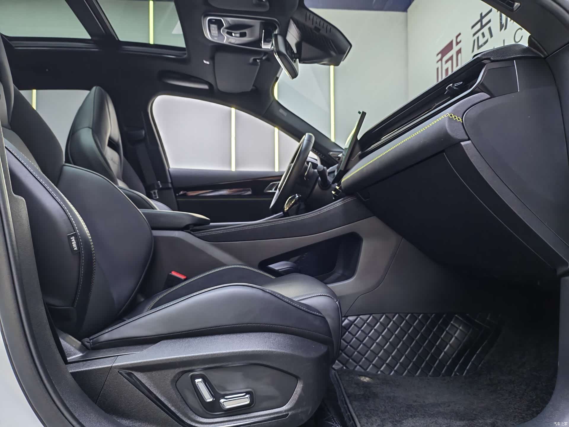Lynk & Co 02, 2023 9