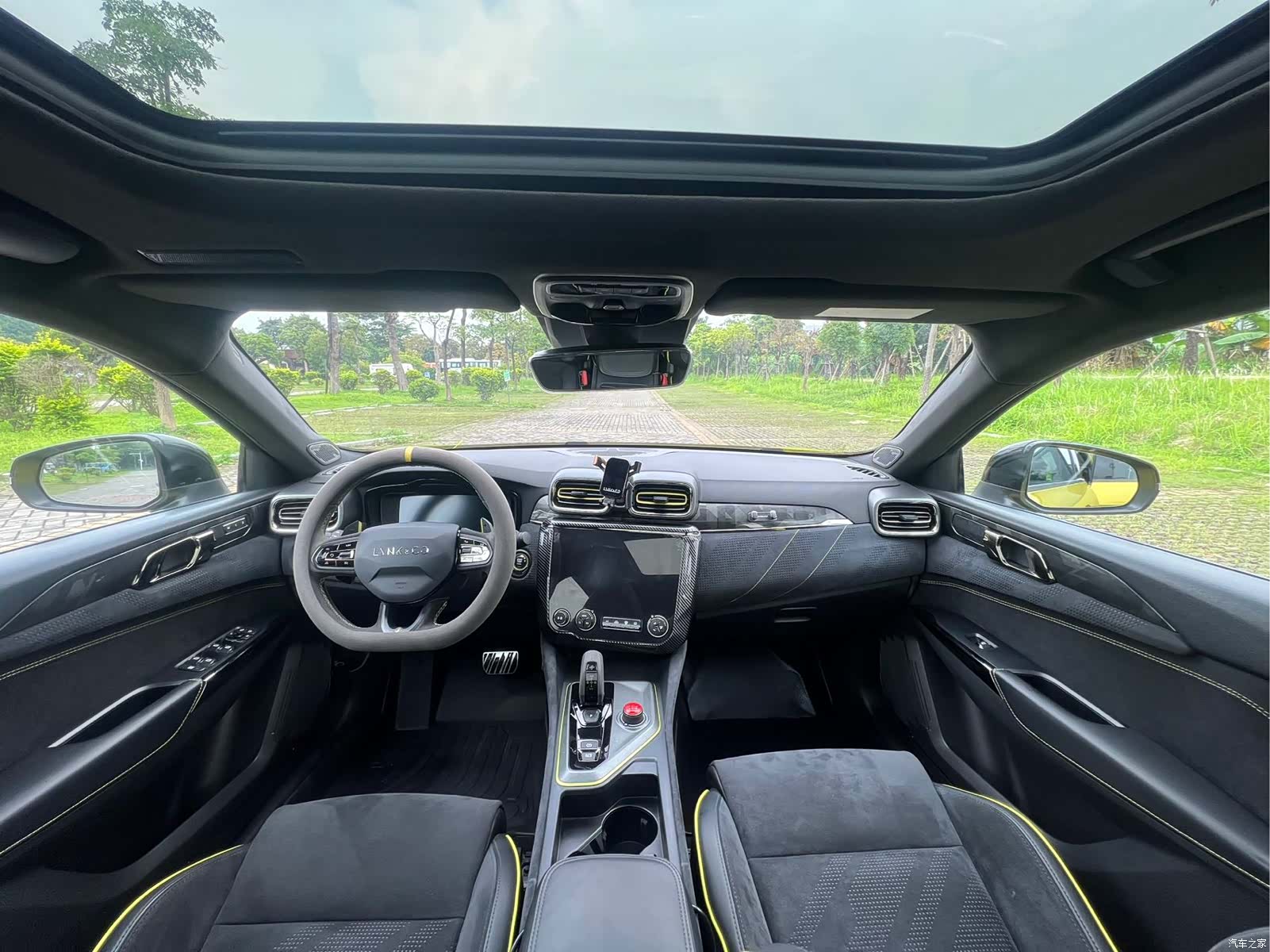 Lynk & Co 02, 2021 9