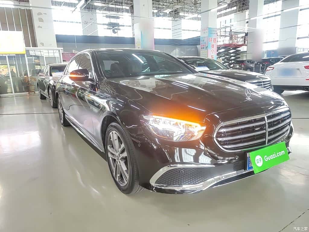 Mercedes-Benz E-Class, 2023 4