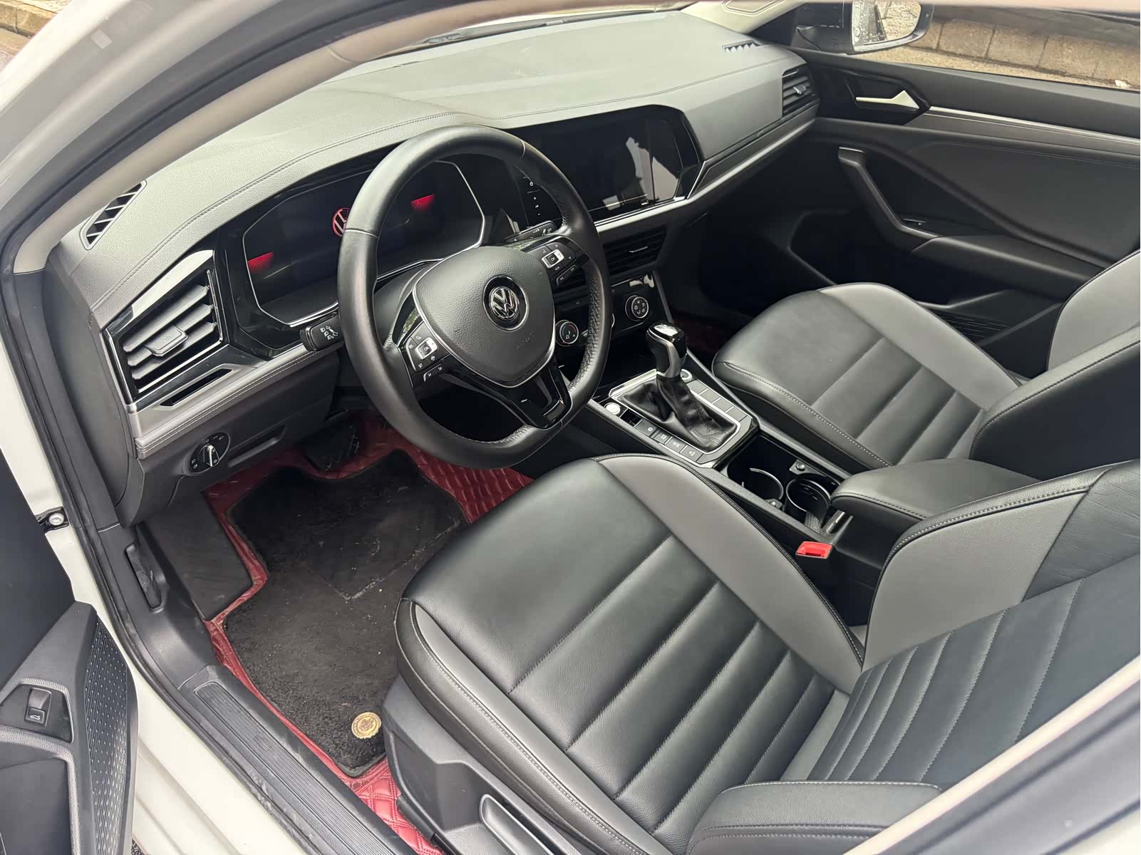 Volkswagen Sagitar, 2021 10