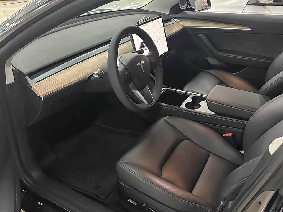 Tesla Model 3 Tesla Model 3