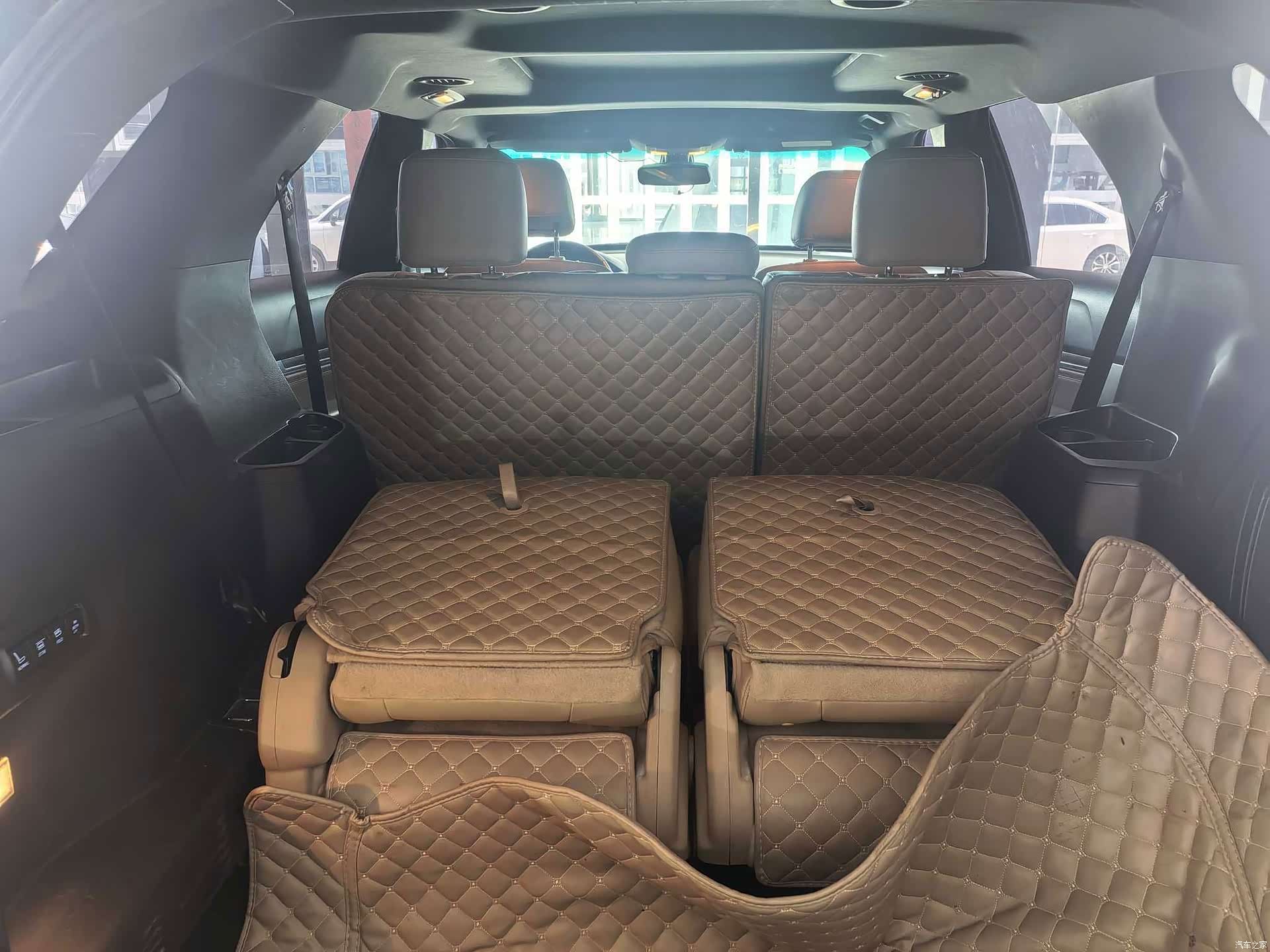 Ford Explorer, 2016 8
