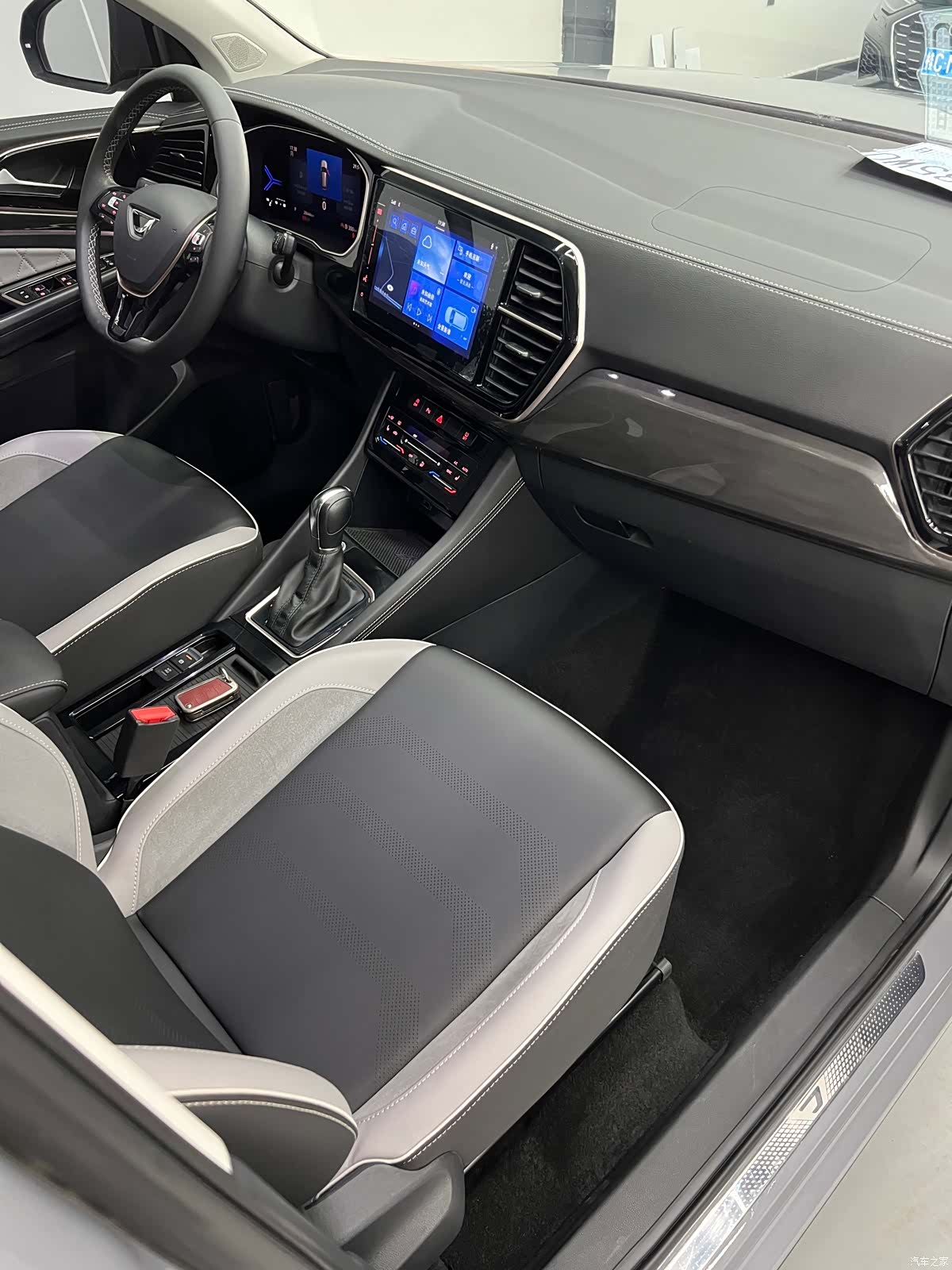 Volkswagen VS7, 2022 19