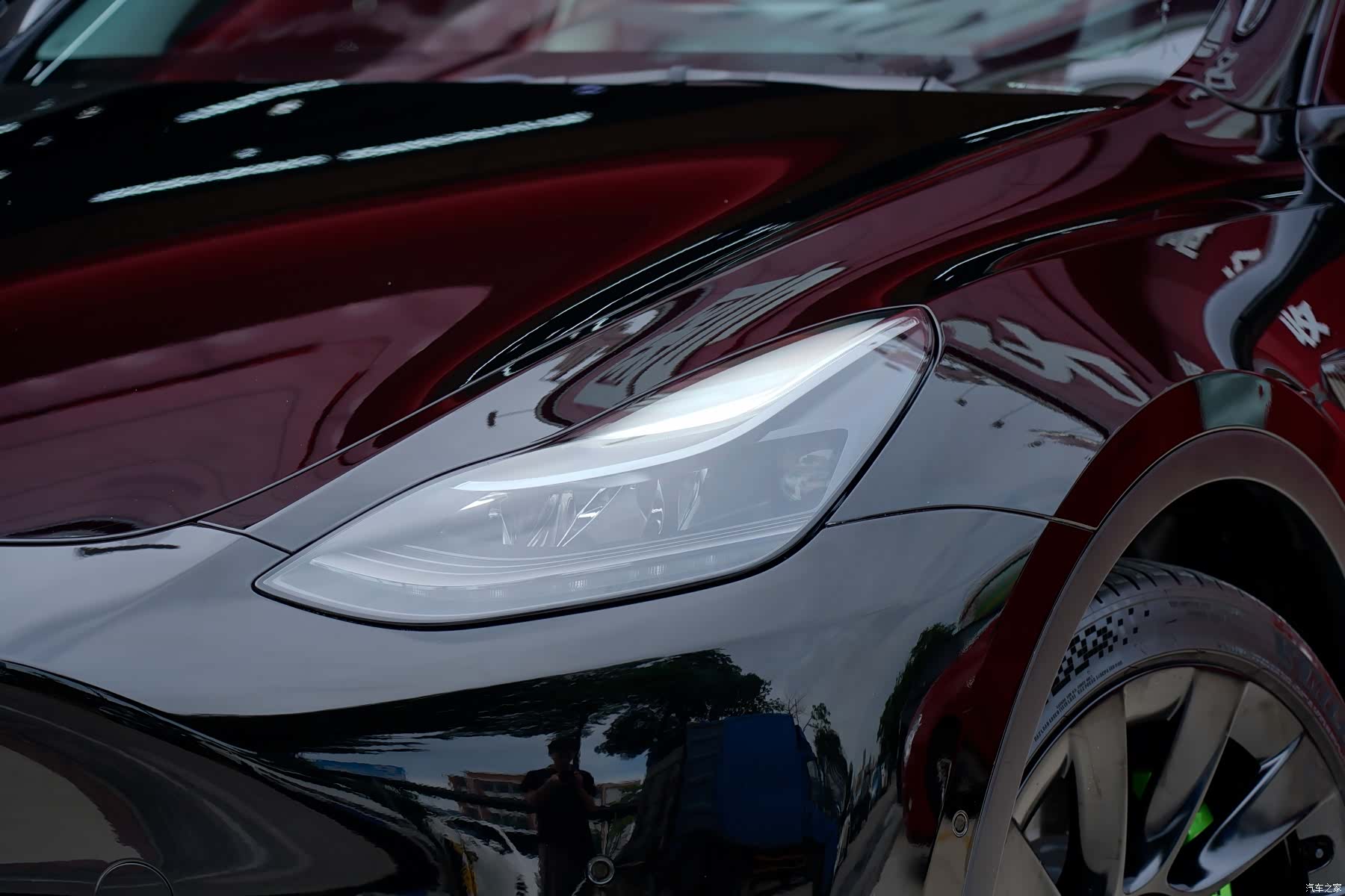 Tesla Model Y, 2021 3