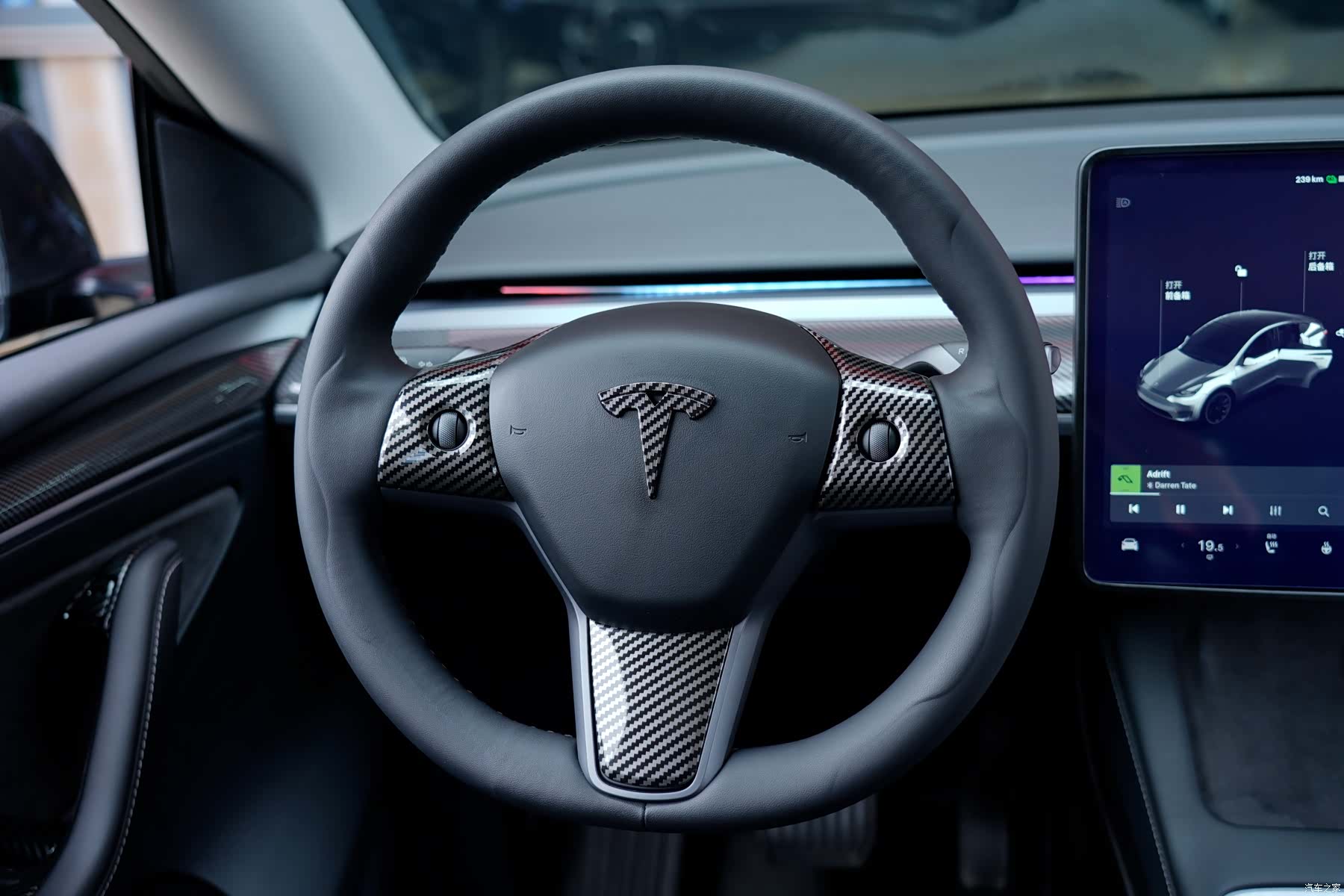Tesla Model Y, 2021 10