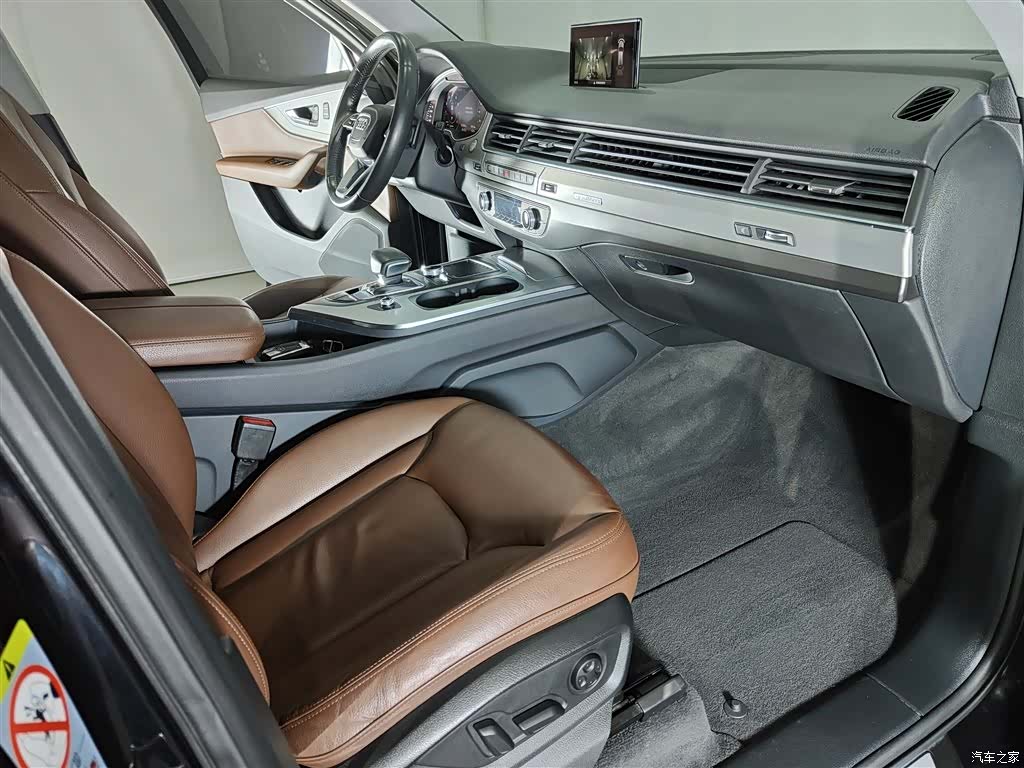 Audi Q7, 2019 6
