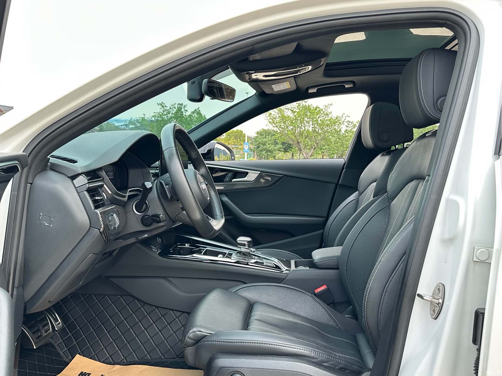 Audi A4L, 2022 4
