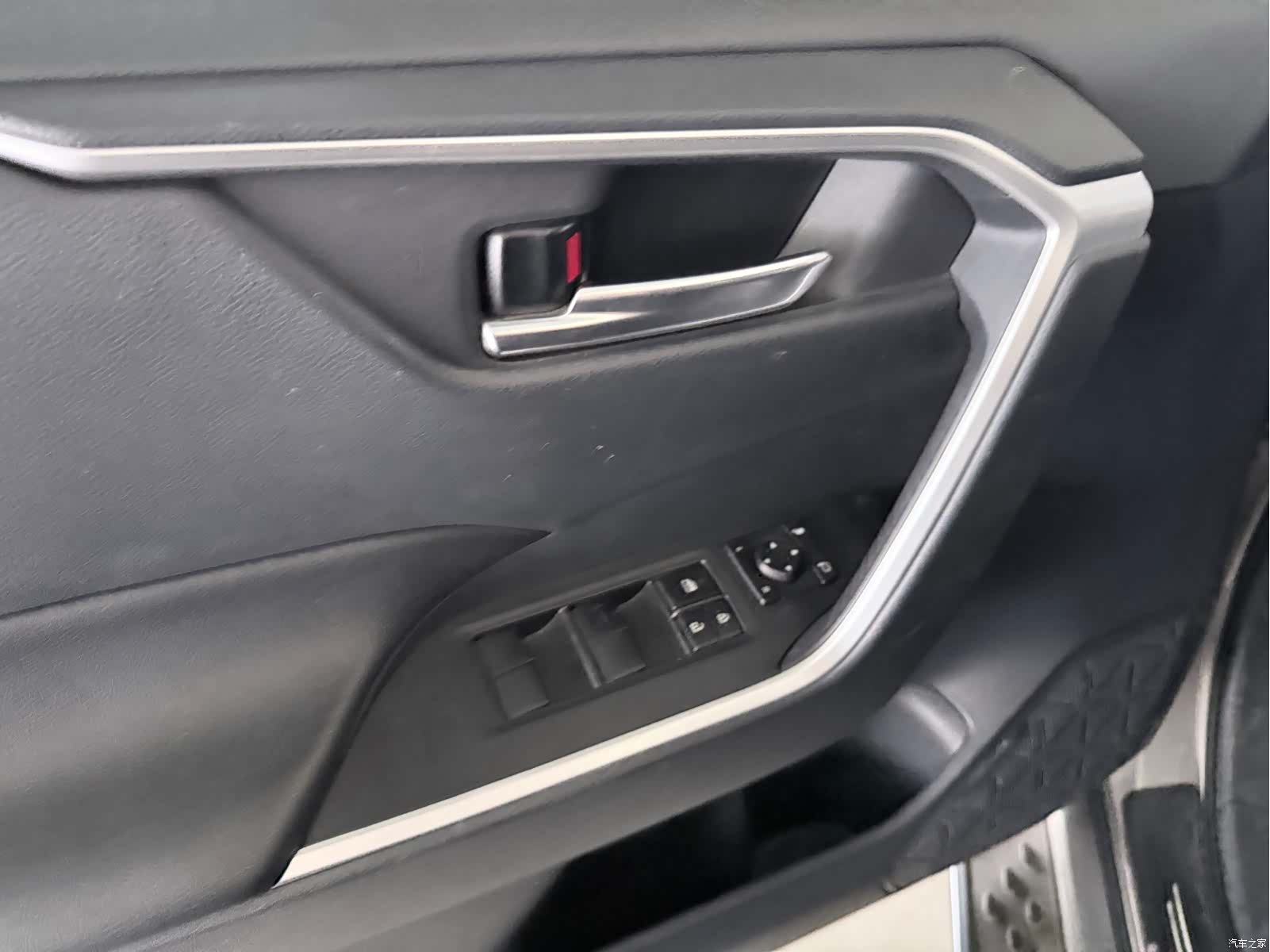 Toyota RAV4, 2020 9