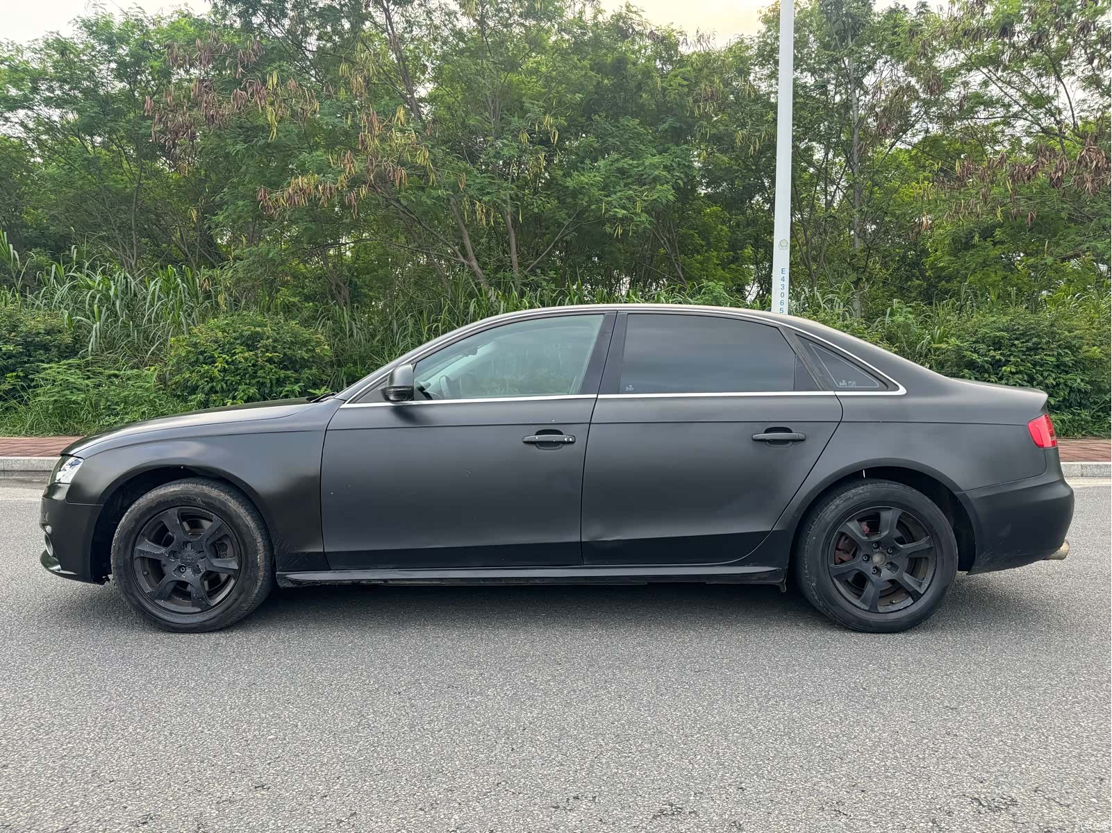 Audi A4L, 2010 23
