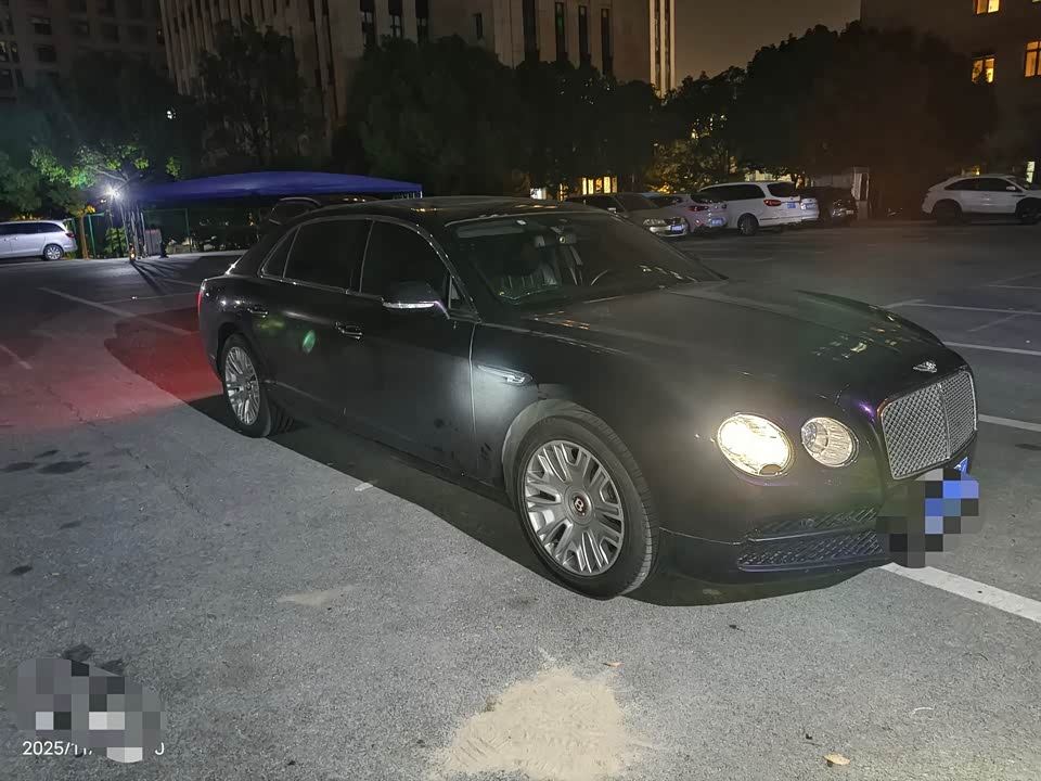 Bentley Flying