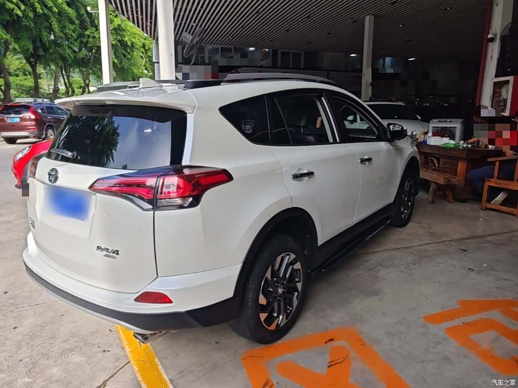 Toyota RAV4, 2016 7