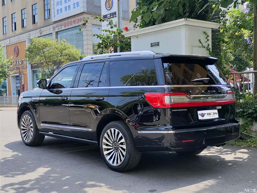 Lincoln Navigator, 2021 4