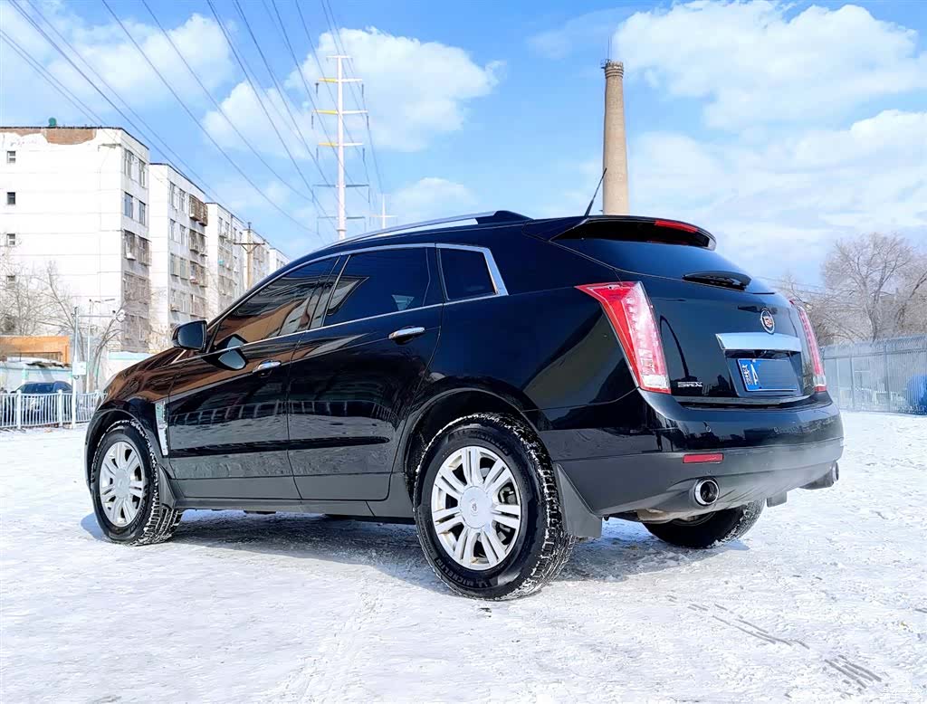 Cadillac SRX, 2012 6